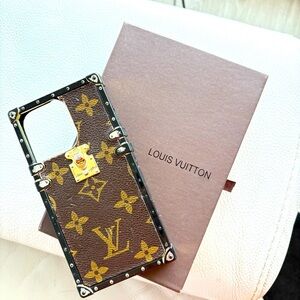 Iphone 12 Monogram Brown Phone Case preloved